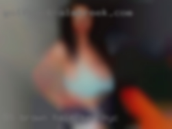 5'5 brown hair brown sex NYC eyes.